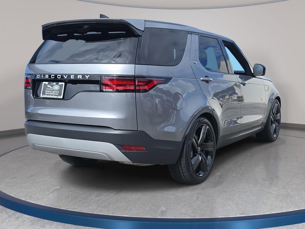 new 2026 Land Rover Discovery car, priced at $67,276