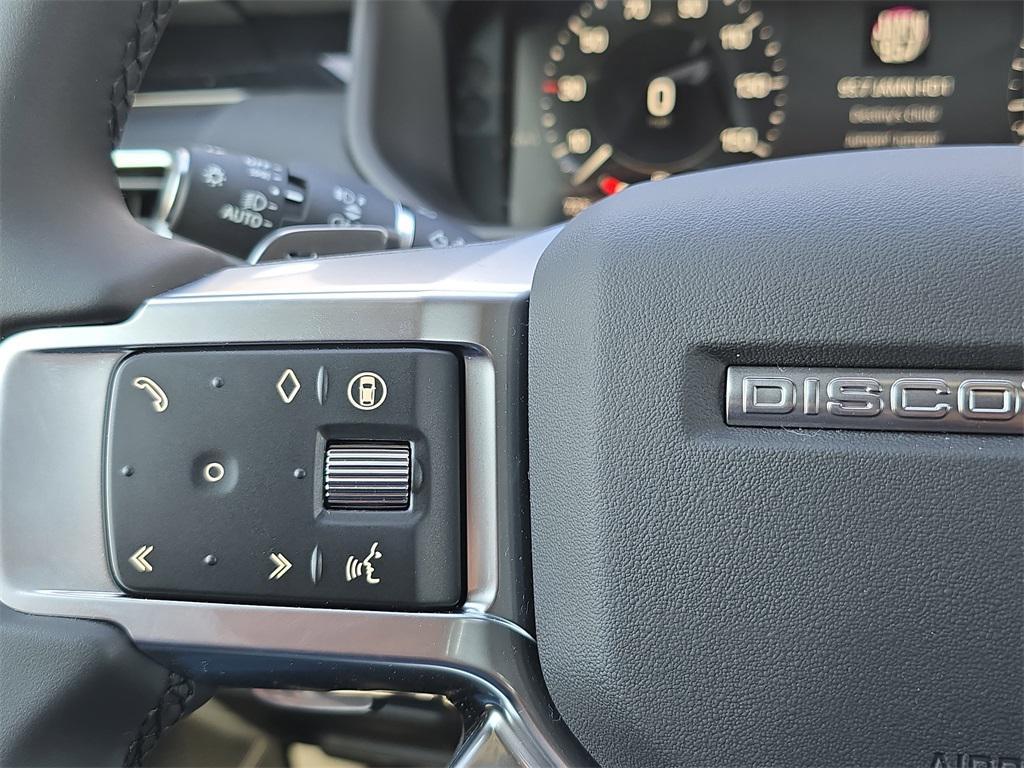 new 2025 Land Rover Discovery car, priced at $68,493