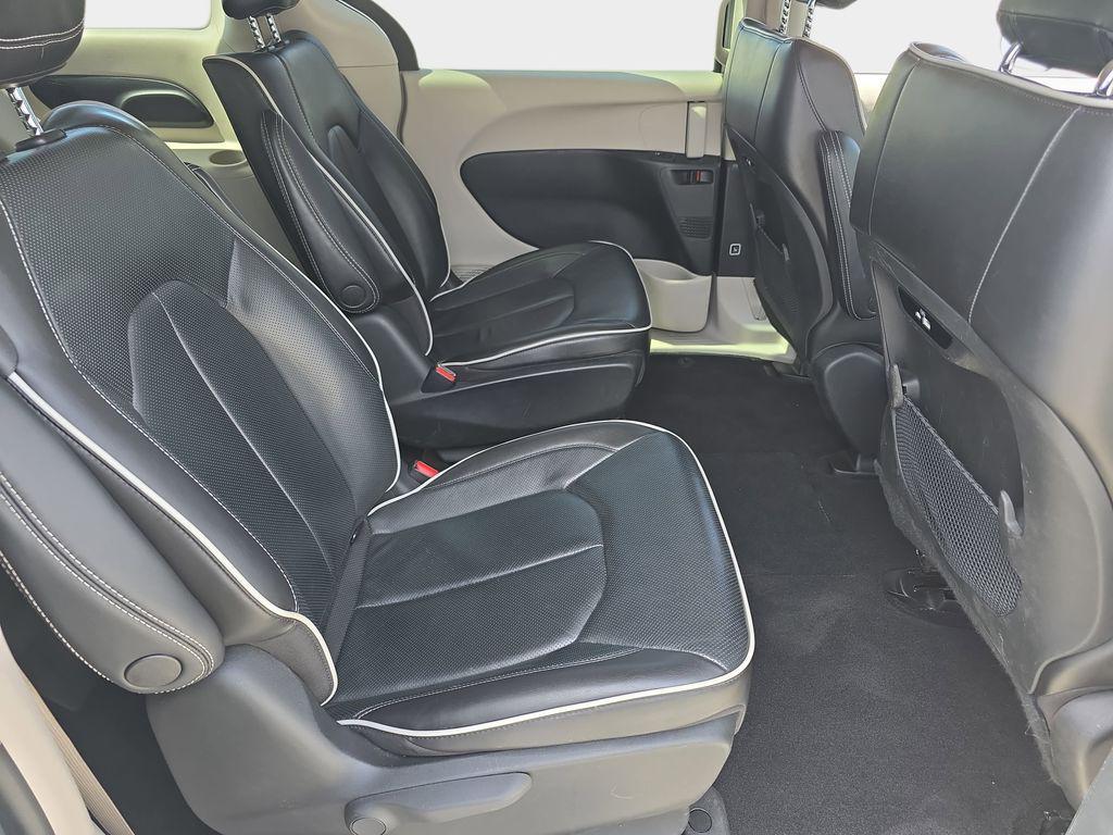 used 2022 Chrysler Pacifica Hybrid car, priced at $28,075