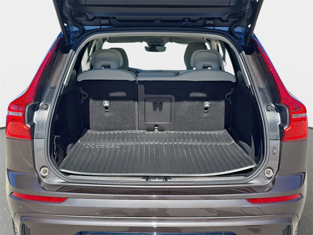 used 2023 Volvo XC60 Recharge Plug-In Hybrid car, priced at $44,350