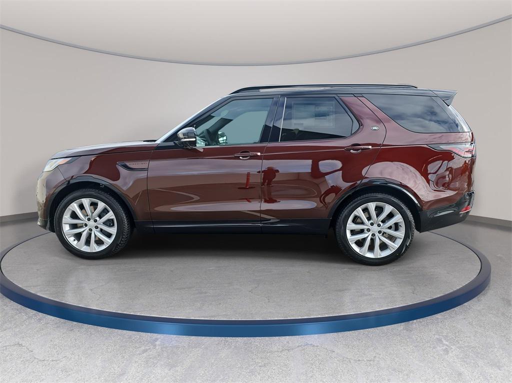 new 2026 Land Rover Discovery car, priced at $76,526