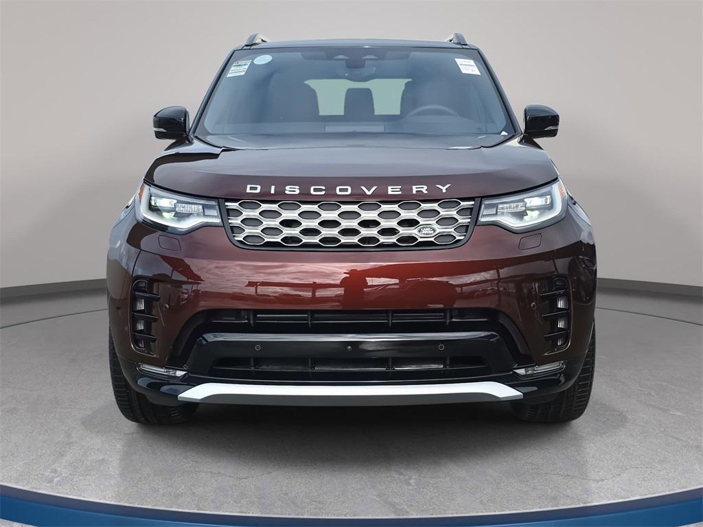 new 2026 Land Rover Discovery car, priced at $76,526
