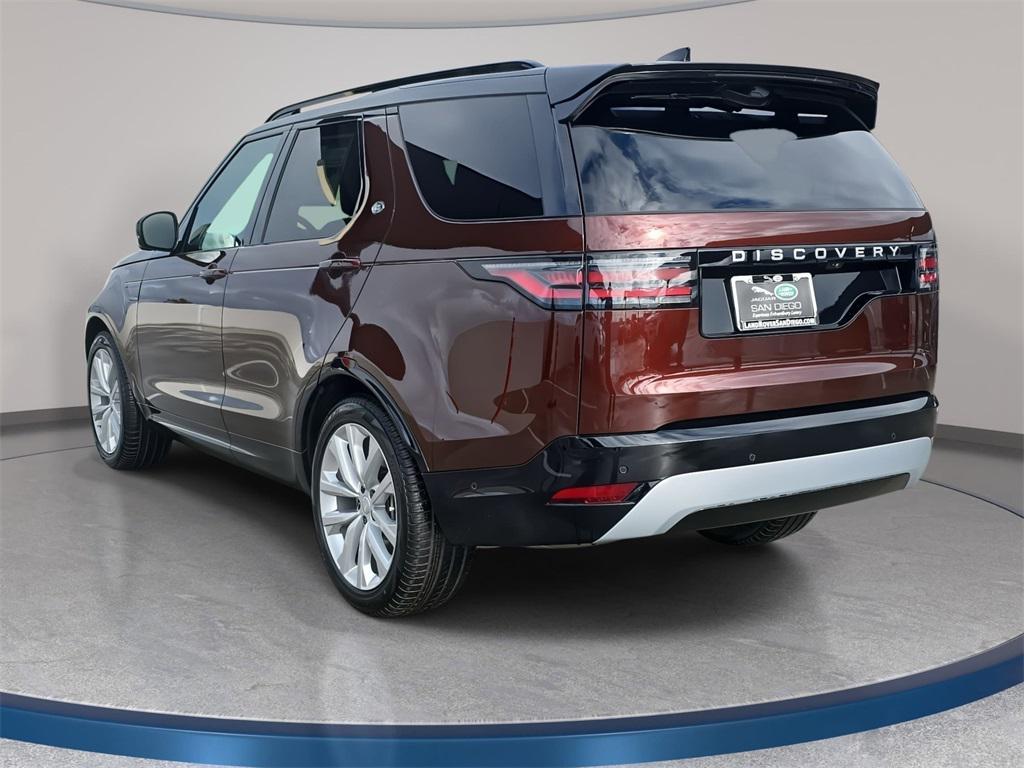 new 2026 Land Rover Discovery car, priced at $76,526