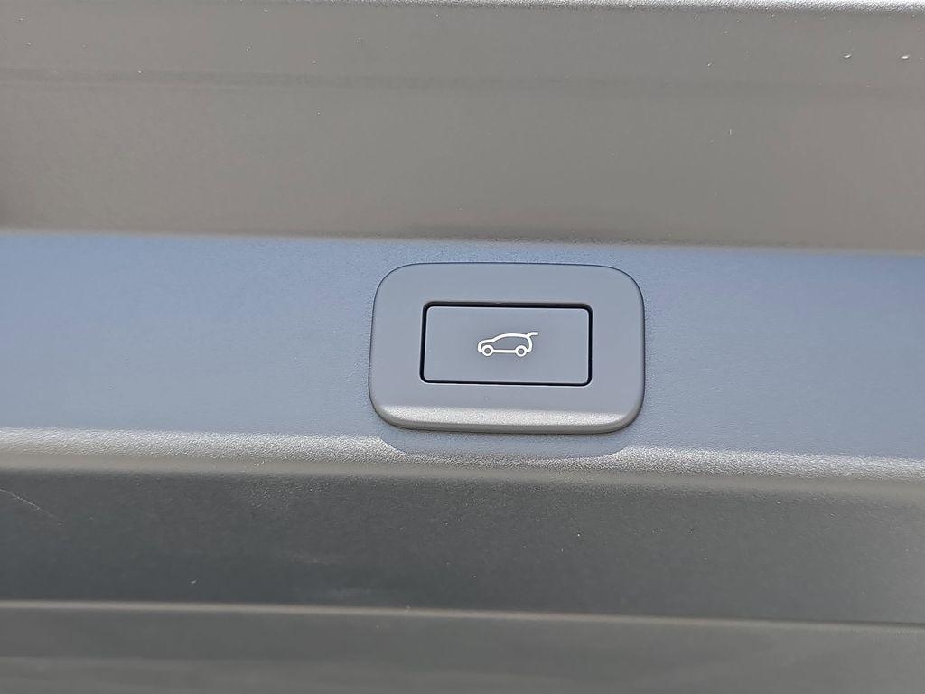 new 2026 Land Rover Range Rover Sport car, priced at $108,375