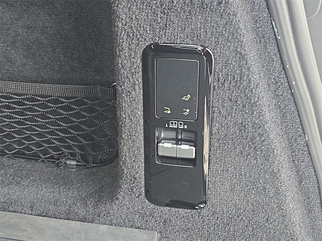 used 2023 Land Rover Range Rover Sport car, priced at $70,620