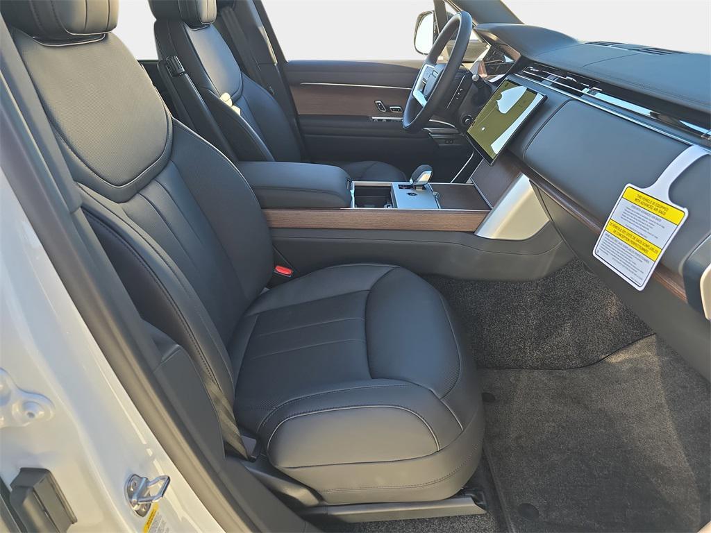 new 2025 Land Rover Range Rover car, priced at $151,205