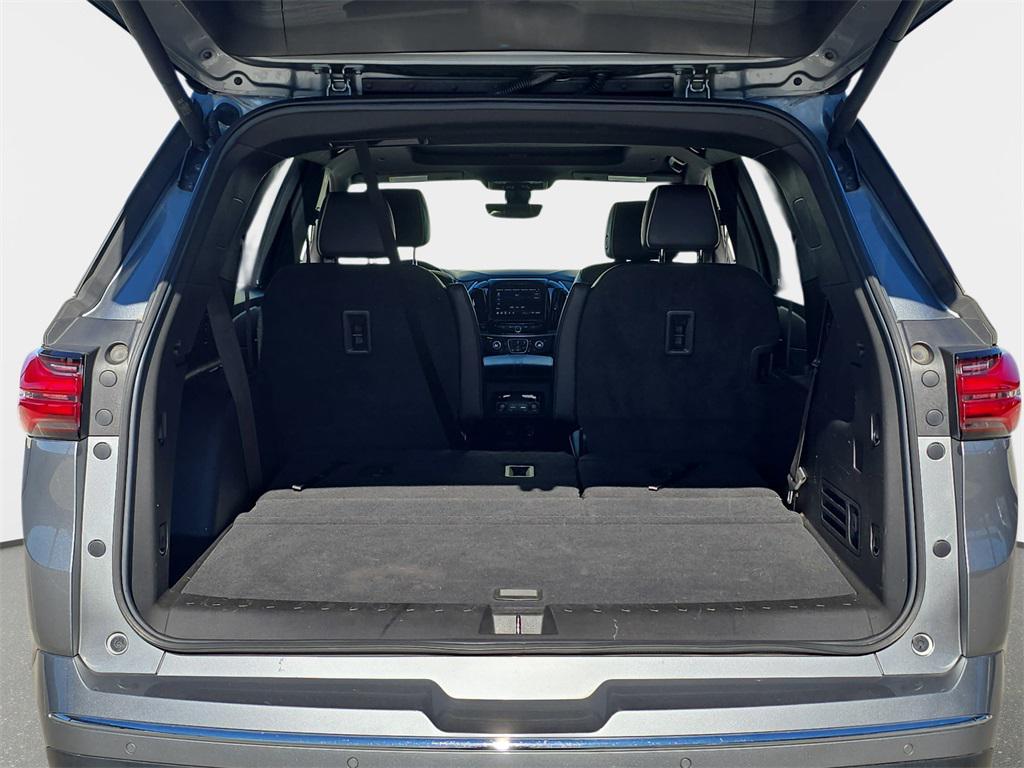 used 2023 Chevrolet Traverse car, priced at $28,490
