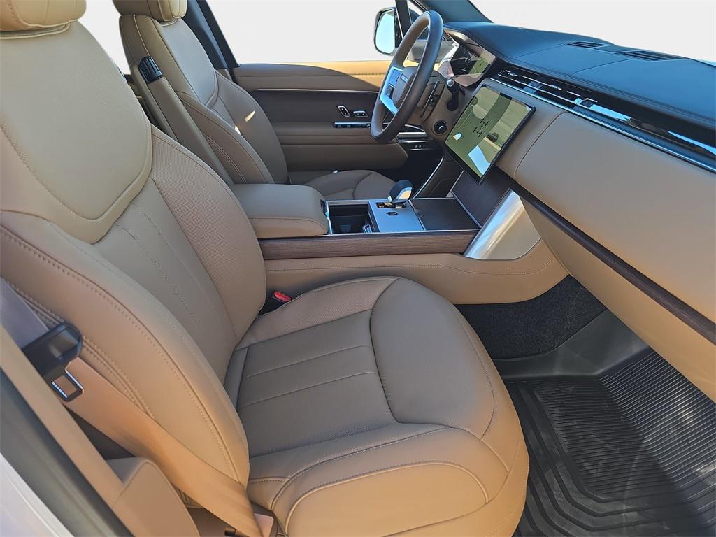 new 2025 Land Rover Range Rover car, priced at $132,285