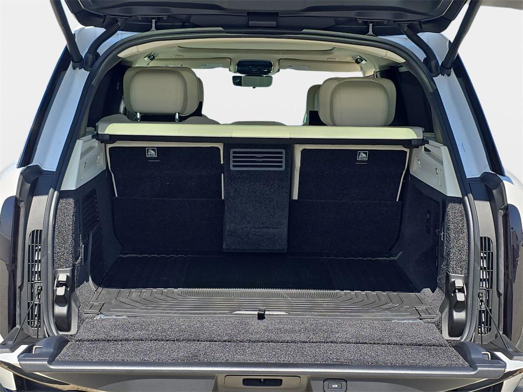 new 2025 Land Rover Range Rover car, priced at $284,270