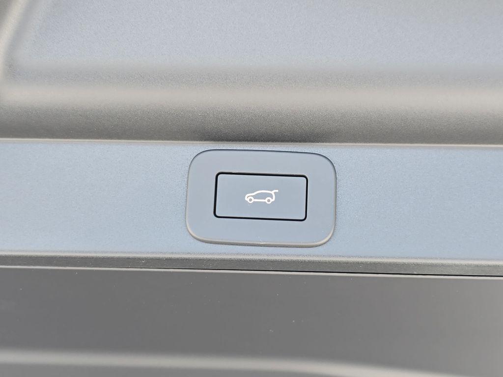 new 2026 Land Rover Range Rover car, priced at $135,590