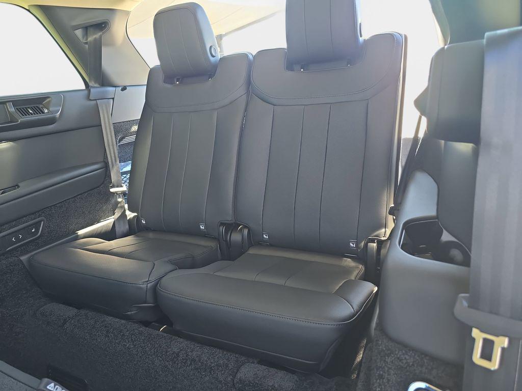 new 2026 Land Rover Range Rover car, priced at $137,515