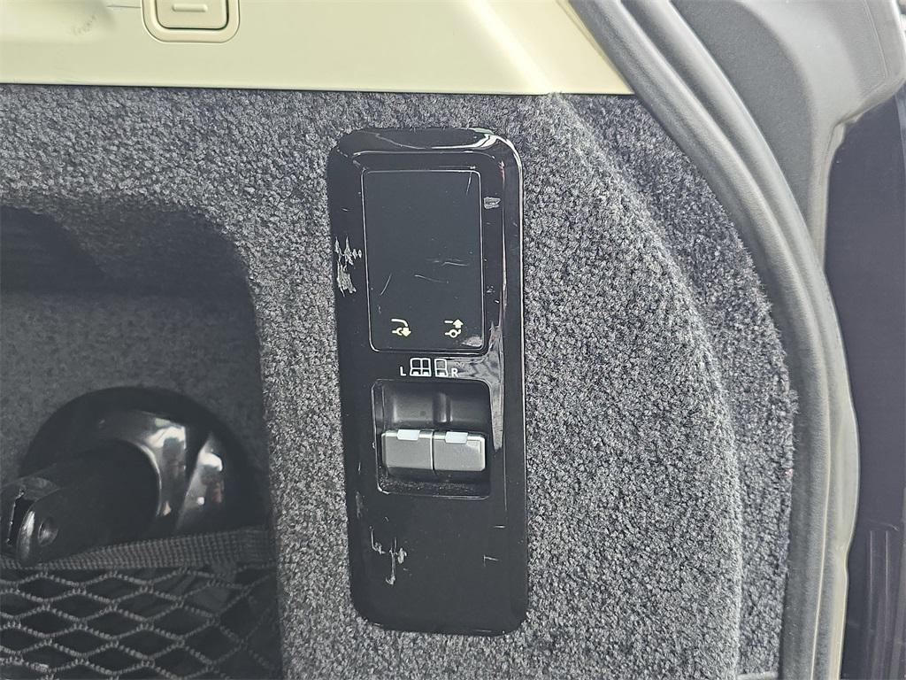 used 2023 Land Rover Range Rover car, priced at $90,991