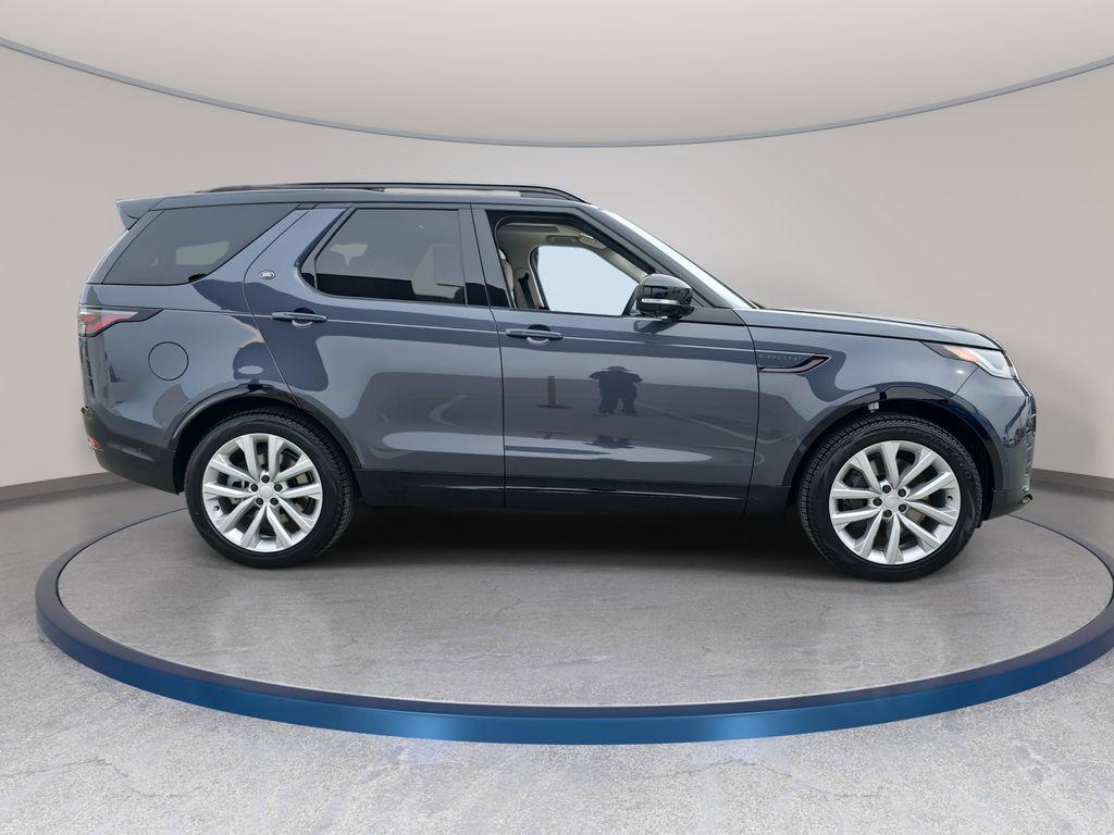new 2026 Land Rover Discovery car, priced at $75,161
