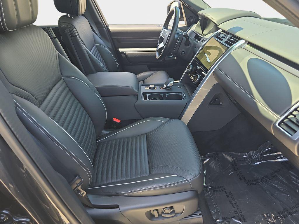 used 2024 Land Rover Discovery car, priced at $59,415