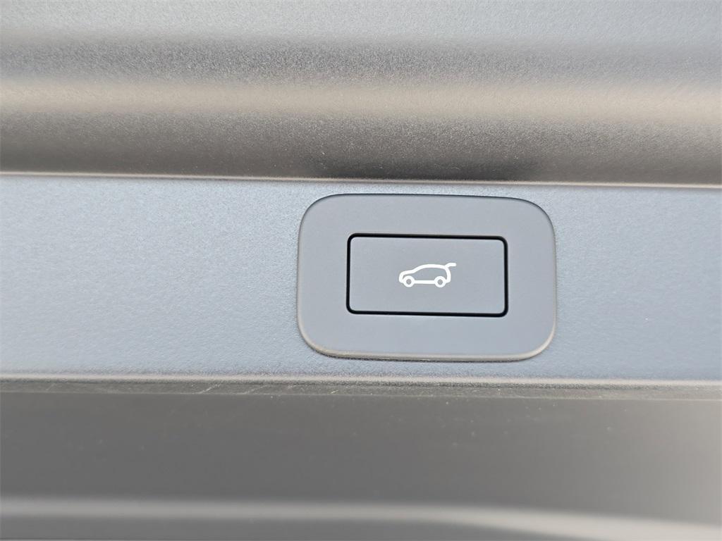 new 2025 Land Rover Range Rover car, priced at $152,785