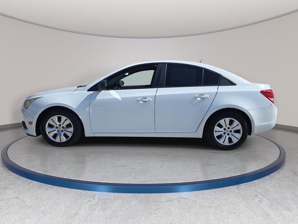 used 2014 Chevrolet Cruze car, priced at $6,075