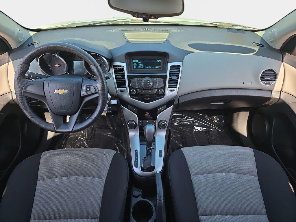 used 2014 Chevrolet Cruze car, priced at $6,075