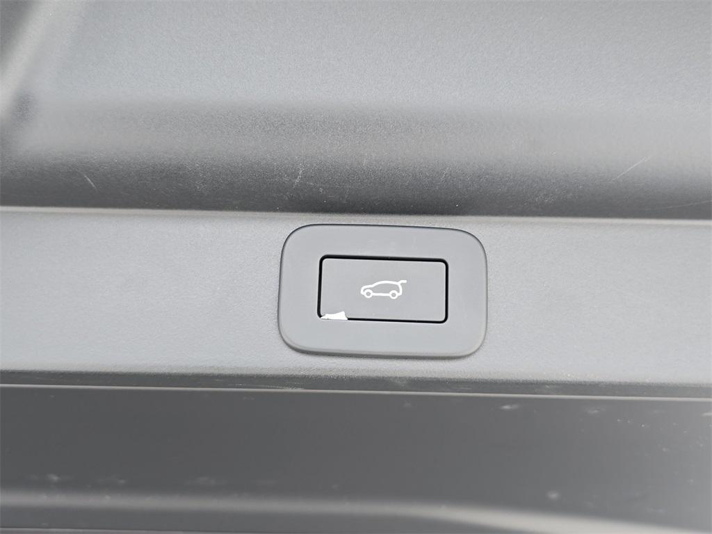 new 2025 Land Rover Range Rover car, priced at $273,020