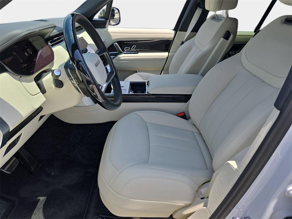 new 2025 Land Rover Range Rover car, priced at $157,285