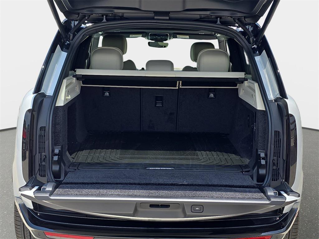 new 2025 Land Rover Range Rover car, priced at $157,285