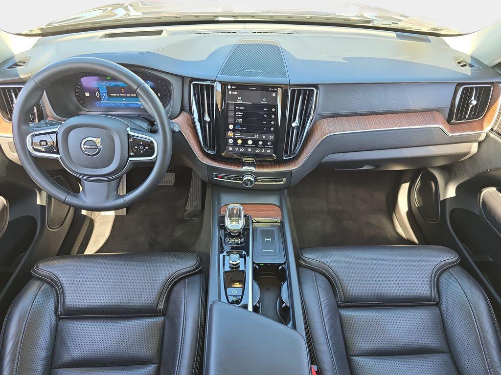 used 2023 Volvo XC60 car, priced at $31,374