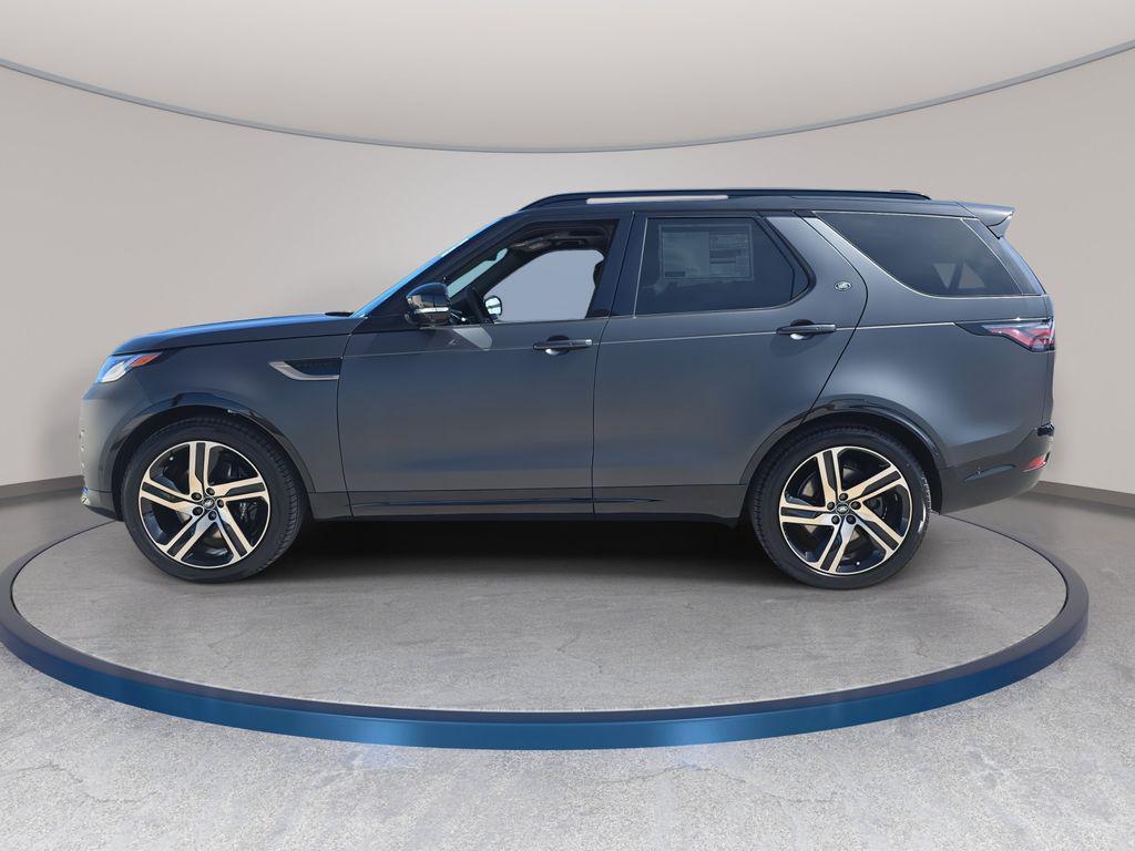 new 2026 Land Rover Discovery car, priced at $87,826