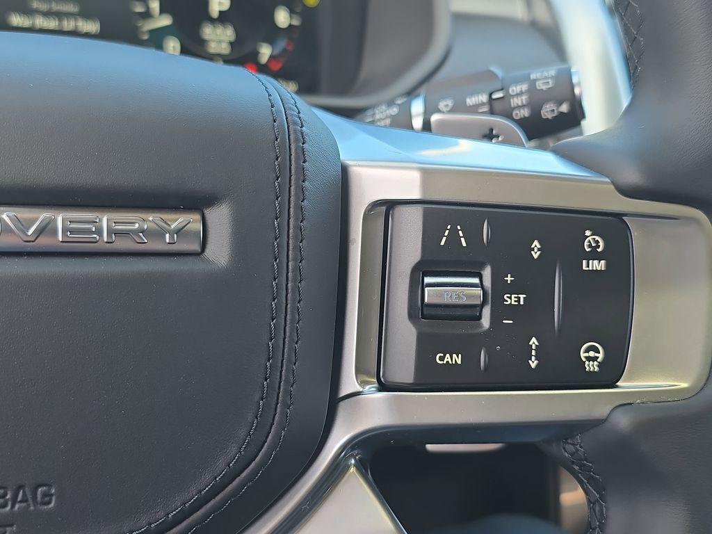 new 2026 Land Rover Discovery car, priced at $87,826