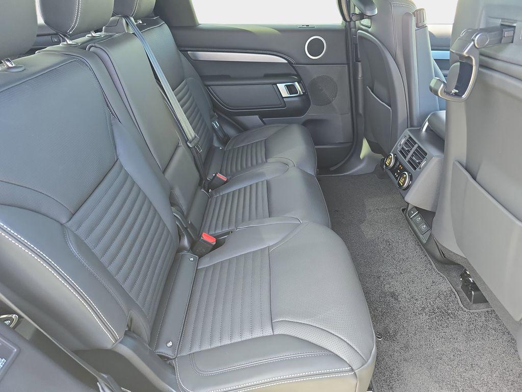 new 2026 Land Rover Discovery car, priced at $87,826