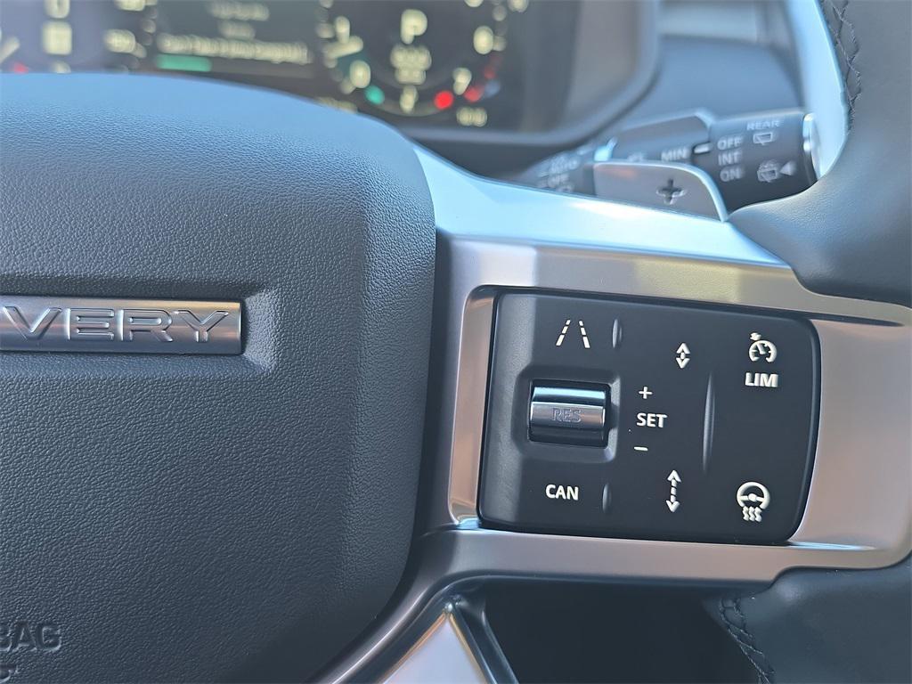 new 2026 Land Rover Discovery car, priced at $78,226