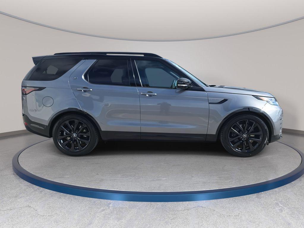 new 2026 Land Rover Discovery car, priced at $75,276