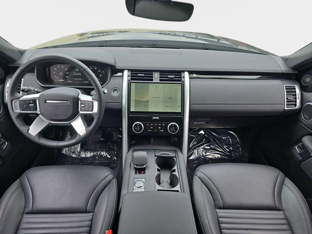 used 2025 Land Rover Discovery car, priced at $49,075
