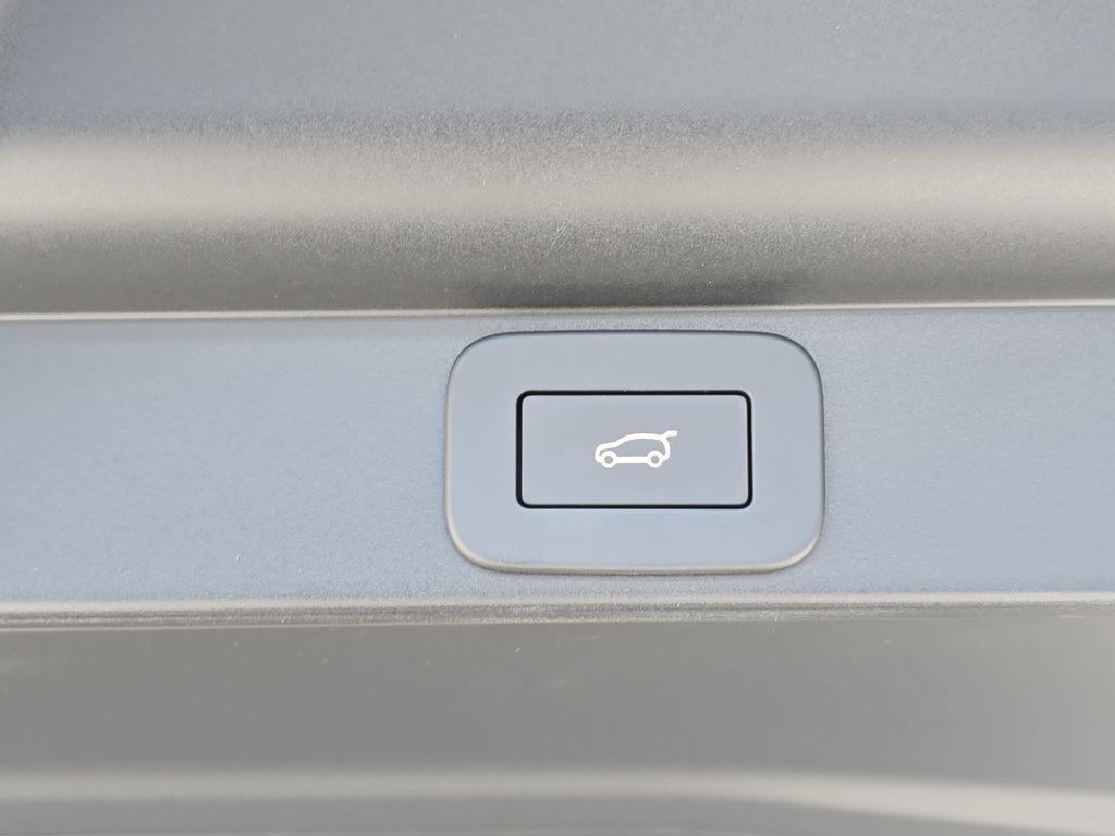 new 2026 Land Rover Range Rover car, priced at $127,185