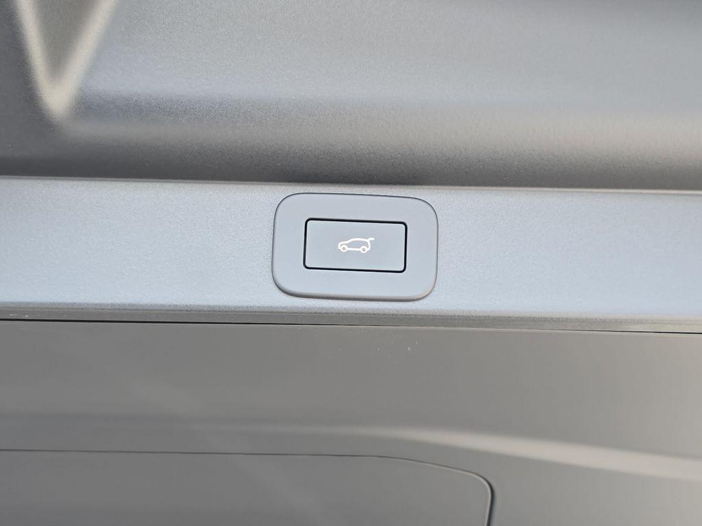 new 2026 Land Rover Range Rover car, priced at $129,885