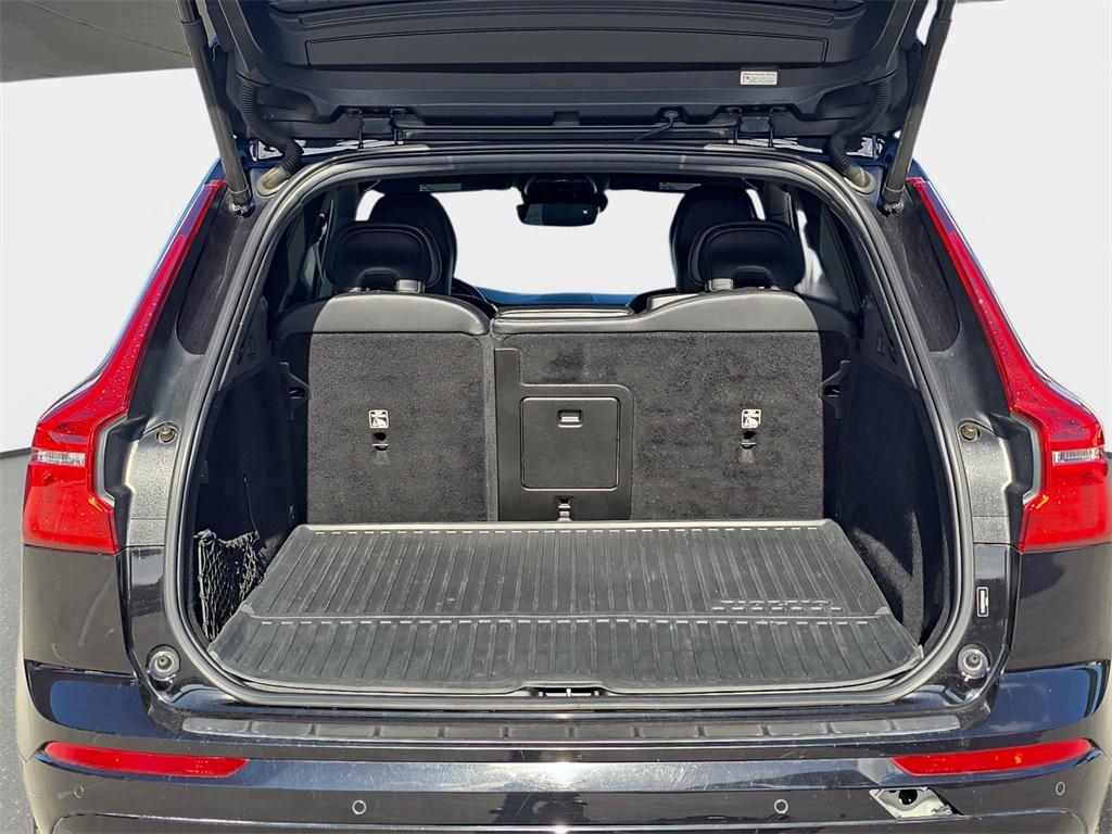 used 2021 Volvo XC60 Recharge Plug-In Hybrid car, priced at $26,340