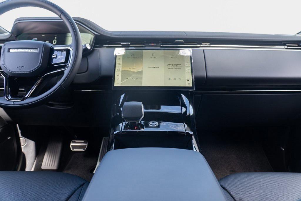 new 2025 Land Rover Range Rover Sport car, priced at $111,560