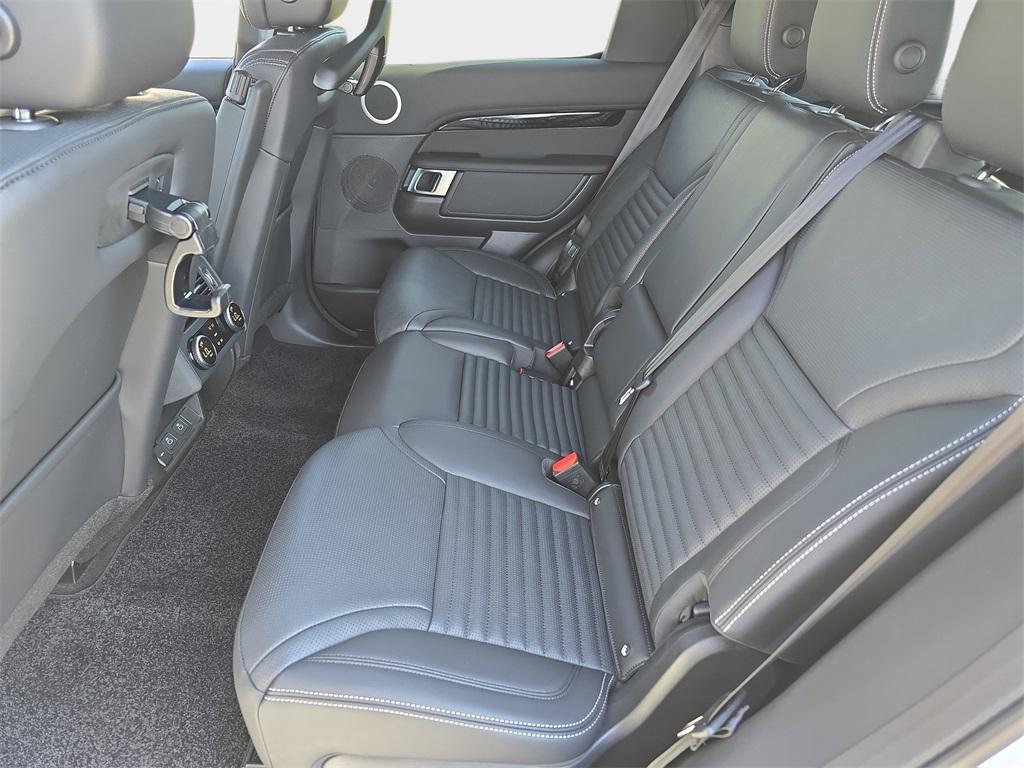 new 2025 Land Rover Discovery car, priced at $66,343