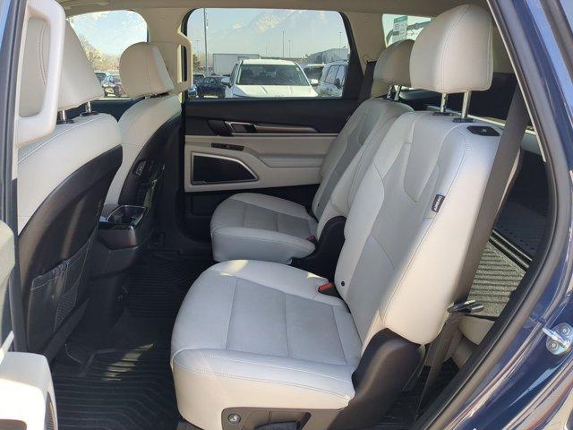 used 2024 Kia Telluride car, priced at $33,628