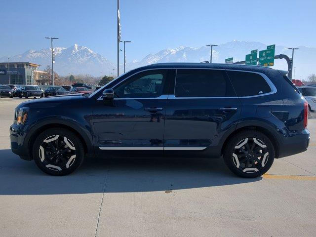 used 2024 Kia Telluride car, priced at $33,628