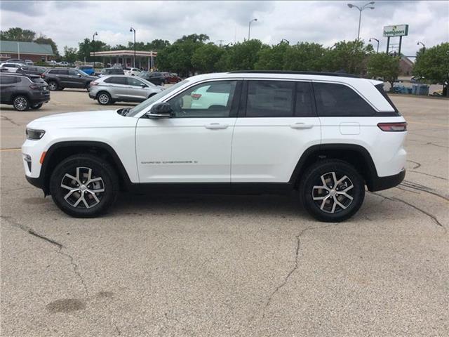 new 2025 Jeep Grand Cherokee car, priced at $46,900