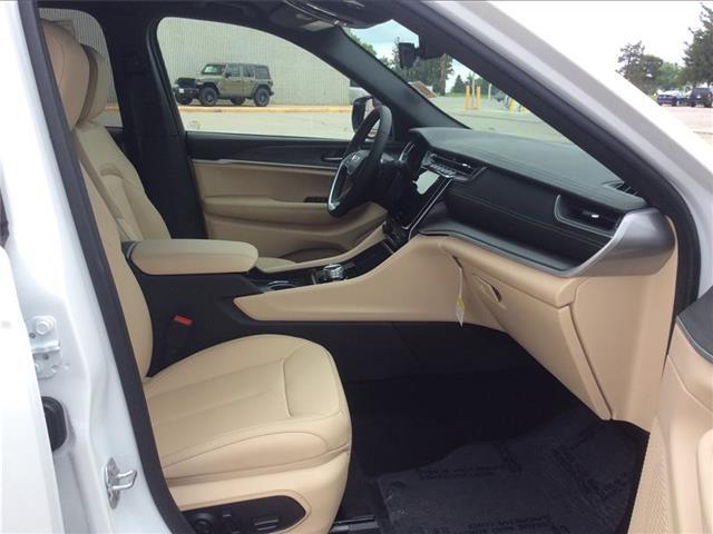 new 2025 Jeep Grand Cherokee car, priced at $46,900