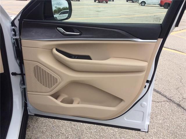 new 2025 Jeep Grand Cherokee car, priced at $46,900