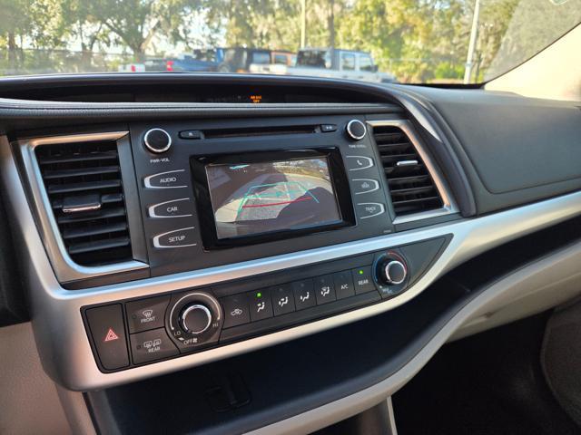 used 2018 Toyota Highlander car, priced at $18,495