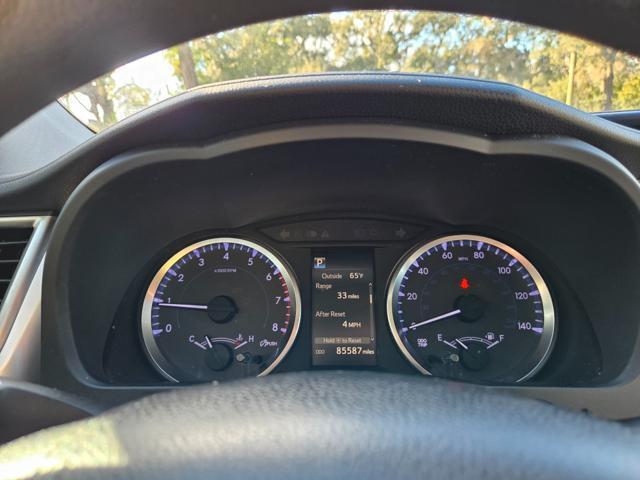 used 2018 Toyota Highlander car, priced at $18,495