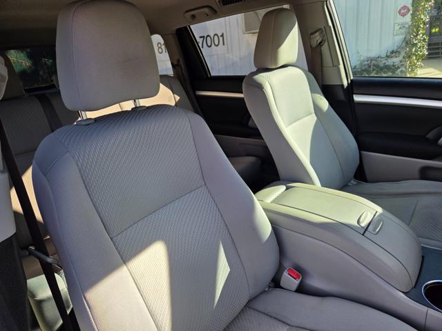 used 2018 Toyota Highlander car, priced at $18,495