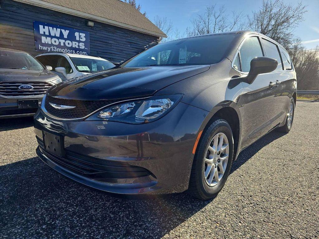 used 2017 Chrysler Pacifica car, priced at $11,500