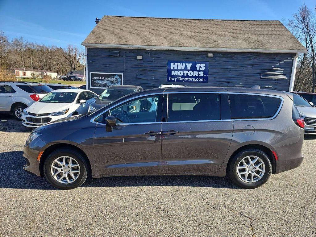 used 2017 Chrysler Pacifica car, priced at $11,500