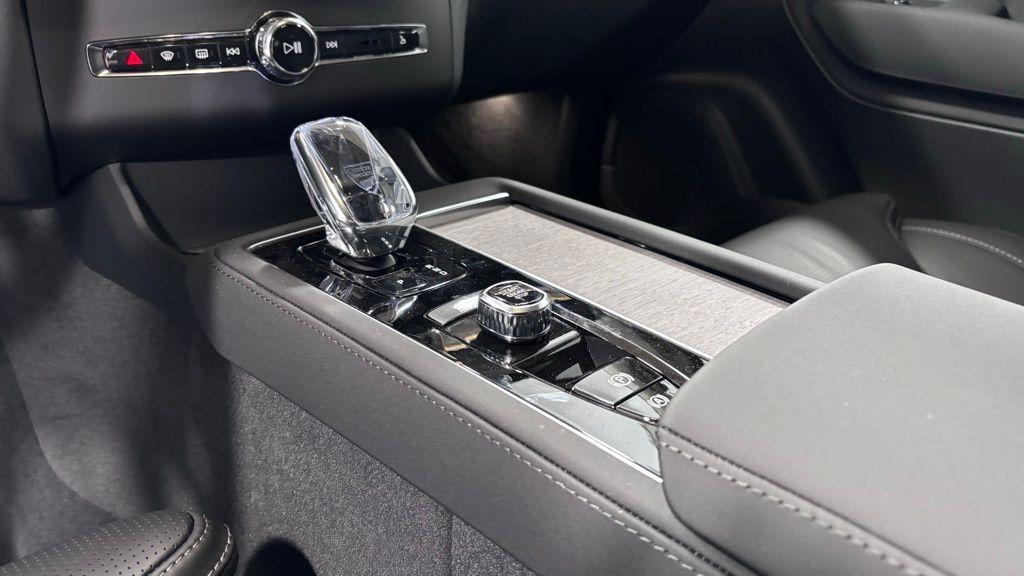new 2026 Volvo XC90 car, priced at $81,445