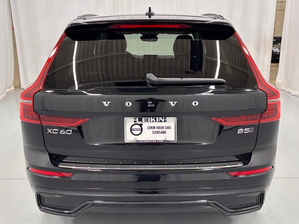new 2026 Volvo XC60 car, priced at $57,985