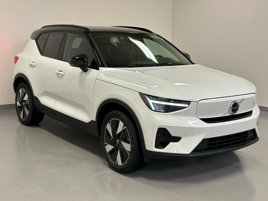 new 2024 Volvo XC40 Recharge Pure Electric car, priced at $41,414