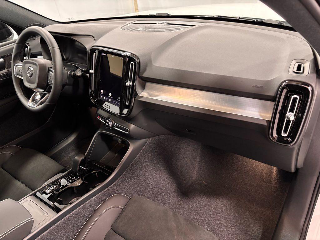 new 2026 Volvo XC40 car, priced at $54,960